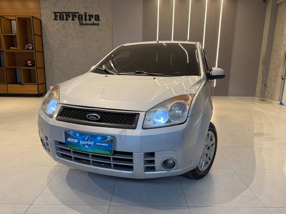 FORD FIESTA 1.6 MPI CLASS SEDAN 8V FLEX 4P MANUAL FORD FIESTA 1.6 MPI CLASS SEDAN 8V FLEX 4P MANUAL